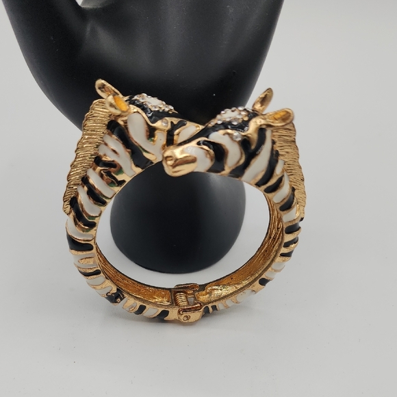 Jewelry - Double Zebra Enamel Striped Bangle Bracelet